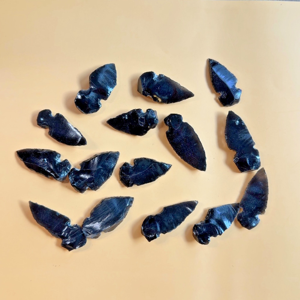 Lot of 15 Black Obsidian Style Knapped Arrowheads Spear Points Repro